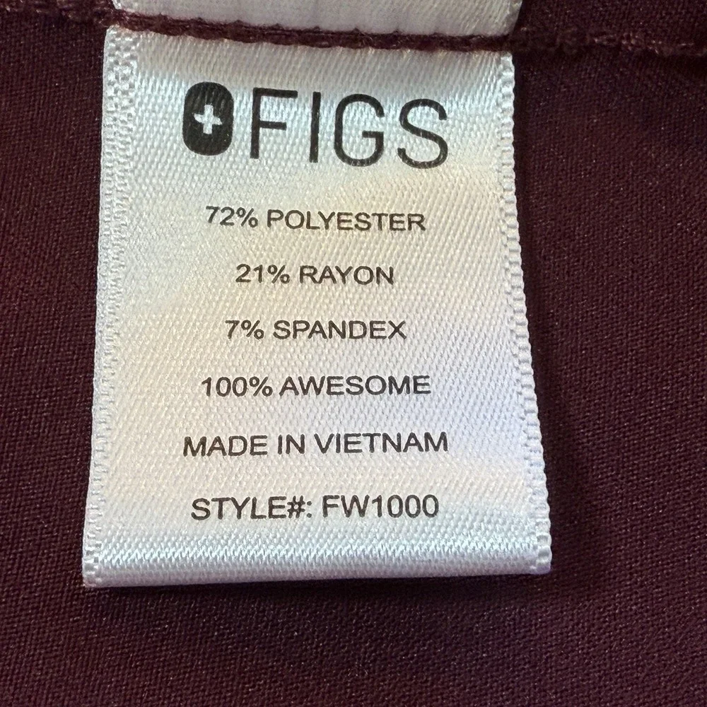 FIGS Technical Collection Scrub Top Womens XL Maroon V-Neck Short Sleeve FW1000